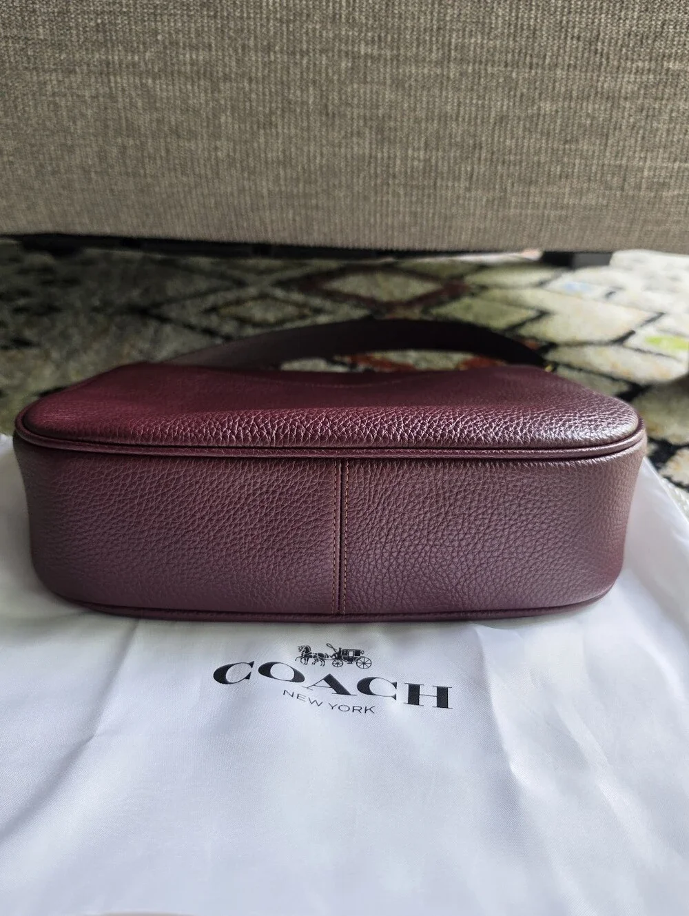 Coach Legacy Shoulder Bag Merlot - Picture 9 of 16